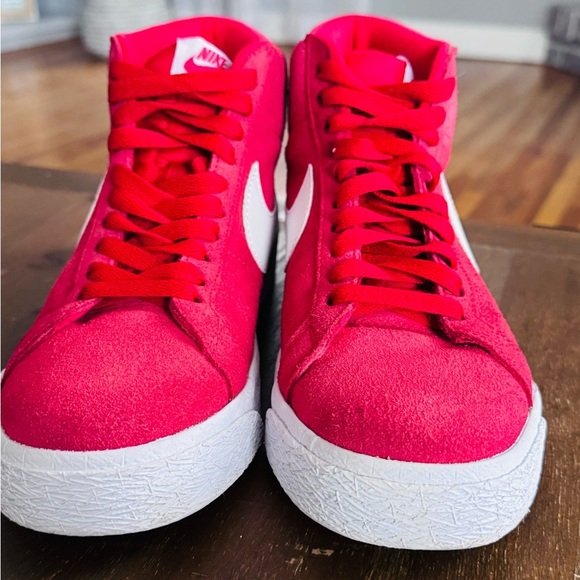 Nike SB Zoom Blazer Mid Shoe Red High-Top Sneakers - Picture 7 of 11